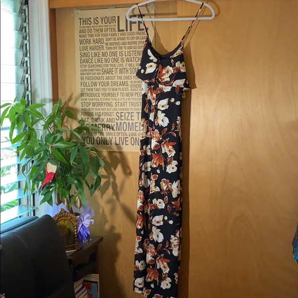 Dress Forum Dresses & Skirts - Off the Shoulders Maxi Dress